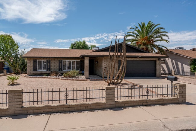 property at 951 W La Jolla Dr