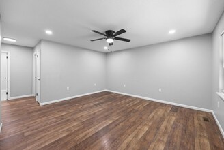 405 Missionary Ave in Rossville, GA - Building Photo - Building Photo