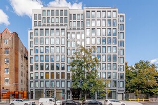 109-111 Montgomery St in Brooklyn, NY - Building Photo