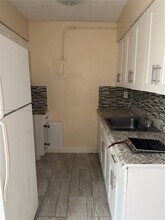 7640 Kimberly Blvd in North Lauderdale, FL - Building Photo - Building Photo