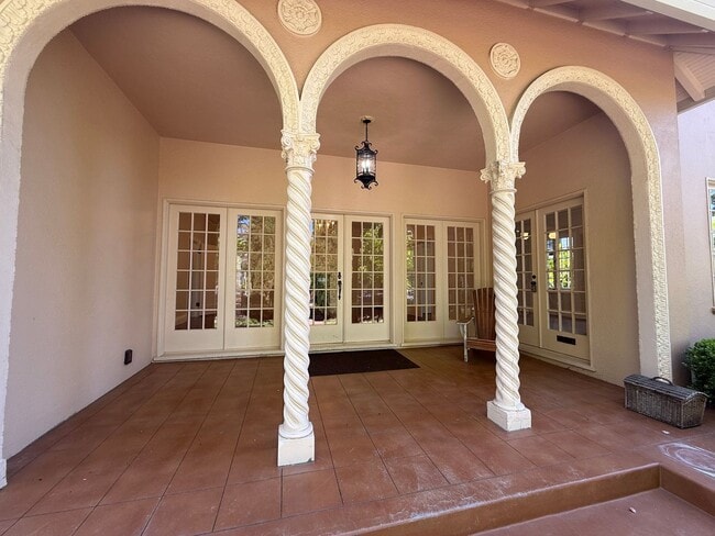 19 Monte Vista Ave in Larkspur, CA - Building Photo - Building Photo