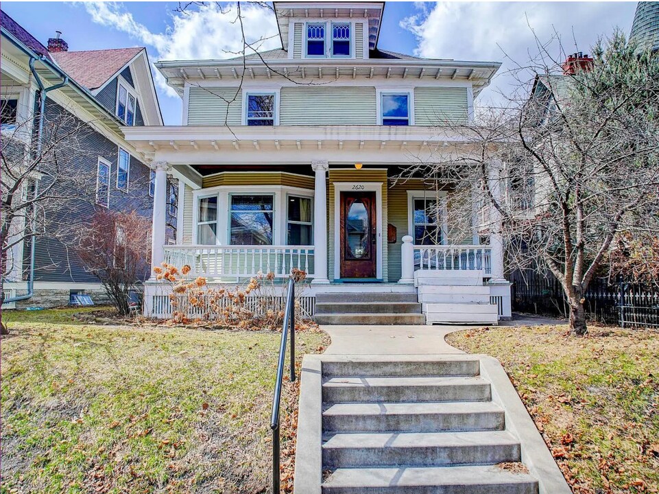 2620 Colfax Ave South in Minneapolis, MN - Building Photo