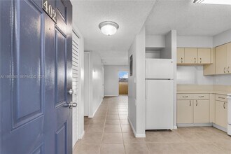 14961 SW 82nd Ln in Miami, FL - Building Photo - Building Photo