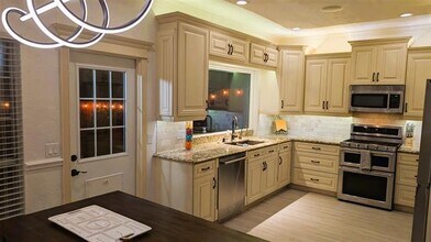 4216 Creekstone Dr in Plano, TX - Building Photo - Building Photo