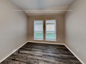 1044 Springhill Dr in Saginaw, TX - Building Photo - Building Photo