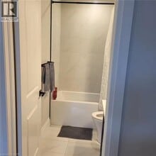 132 Hodgkins Ave in Thorold, ON - Building Photo - Building Photo