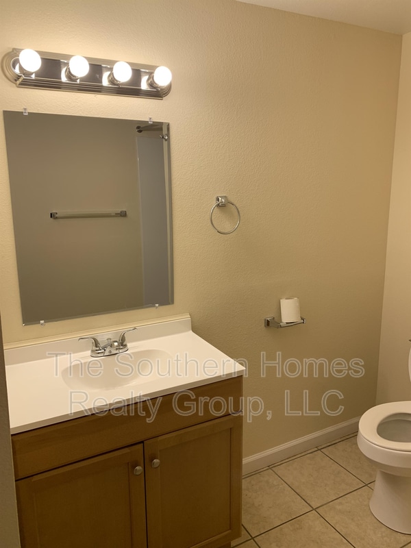 201 Main St in Niota, TN - Building Photo - Building Photo