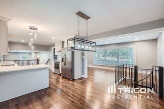 2241 Wallingford Dr in Decatur, GA - Building Photo - Building Photo