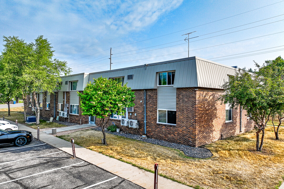 Clover Hill in St. Joseph, MN - Building Photo