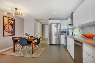 90 NE 17th St in Miami, FL - Building Photo - Building Photo