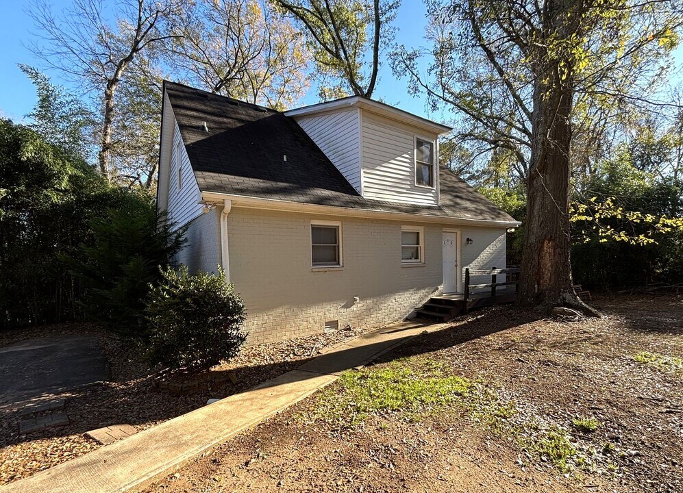 115 Hardin Dr in Athens, GA - Building Photo