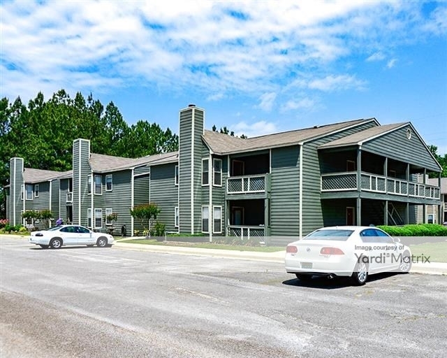 Courtney Square in Decatur, AL - Foto de edificio