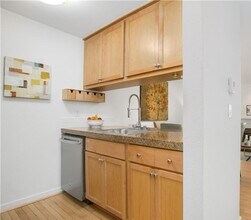 301 W Raye St in Seattle, WA - Building Photo - Building Photo