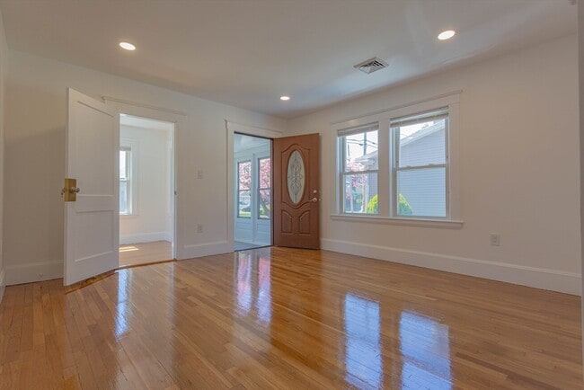 50 Evans St in Weymouth, MA - Building Photo - Building Photo