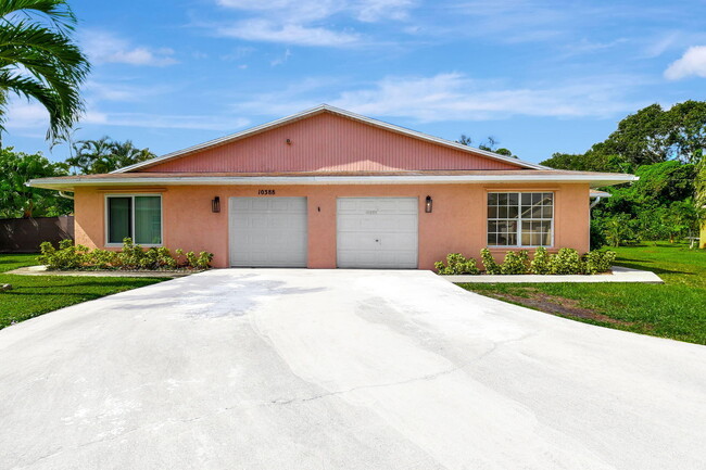 10390 Boynton Pl Cir in Boynton Beach, FL - Building Photo - Building Photo