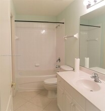 9420 Ivy Brook Run in Ft. Myers, FL - Building Photo - Building Photo