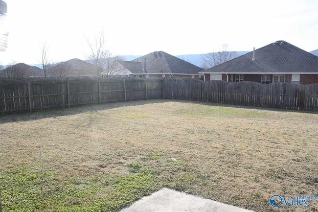 7010 Thornwood Ln SE in Owens Cross Roads, AL - Building Photo - Building Photo