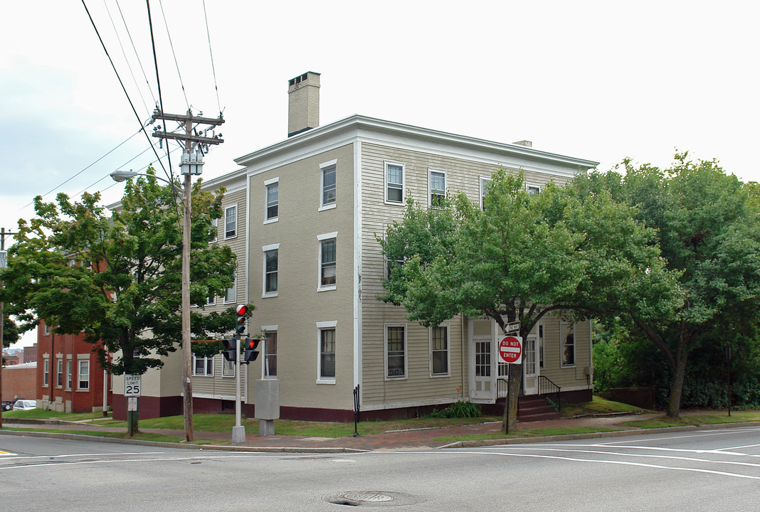 51 High St in Portland, ME - Building Photo