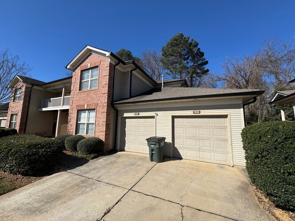 7333 Michaels Landing Dr in Charlotte, NC - Building Photo