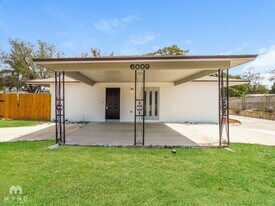 6009 Applegate Dr in Spring Hill, FL - Building Photo