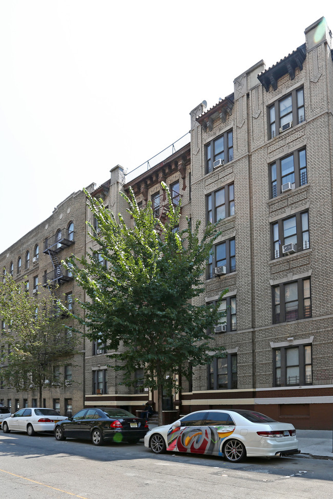 157-159 Vermilyea Ave in New York, NY - Building Photo - Building Photo