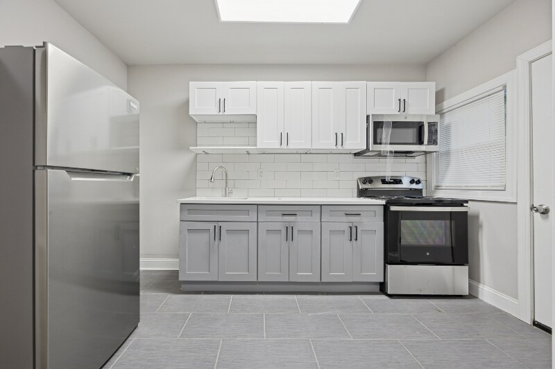 5846 Angora Terrace in Philadelphia, PA - Building Photo