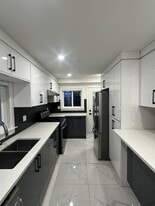 24765 Halnor Ave in Maple Ridge, BC - Building Photo