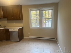 900 S Main St in Southington, CT - Building Photo - Building Photo