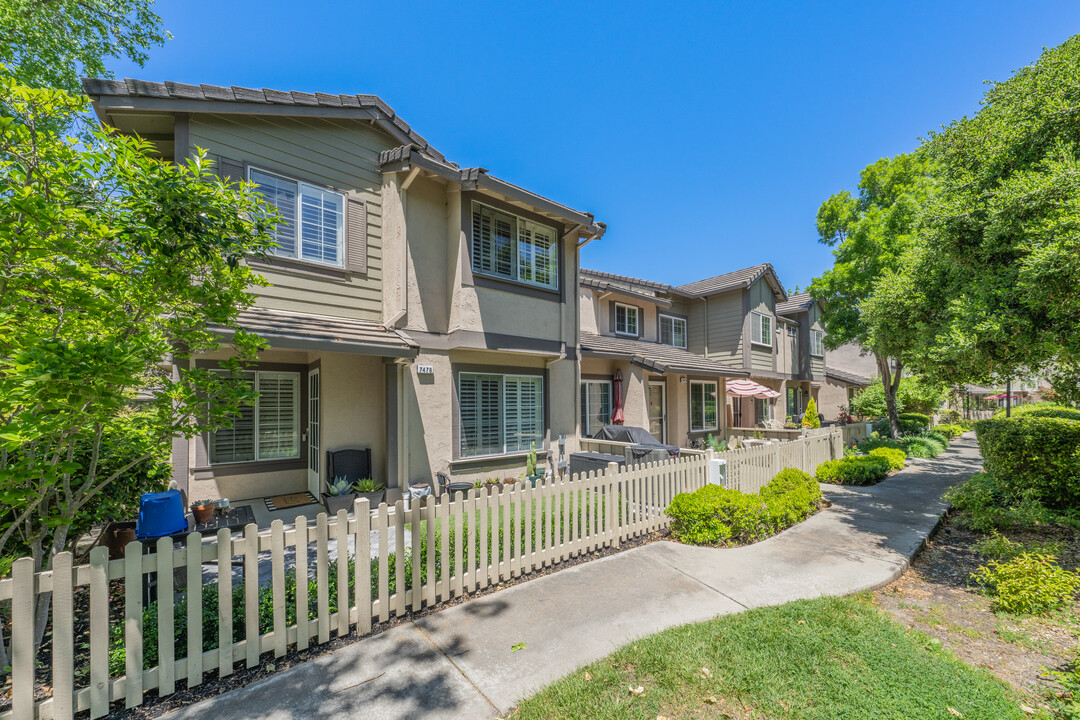 The Woodlands in Dublin, CA - Building Photo