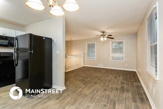 8807 Crown Ct in Jonesboro, GA - Building Photo - Building Photo