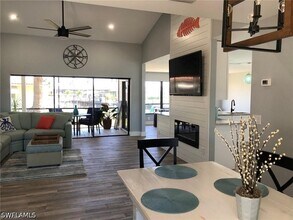 3705 SE 18th Pl in Cape Coral, FL - Building Photo - Building Photo