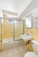 185 Park Row in New York, NY - Building Photo - Building Photo