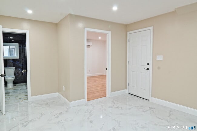 40 Elizabeth St in Waterbury, CT - Building Photo - Building Photo