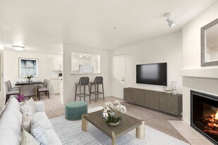 Hidden Creek in Hillsboro, OR - Building Photo