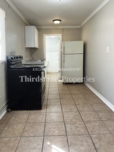 7318 Smyrna St in Jacksonville, FL - Foto de edificio - Building Photo