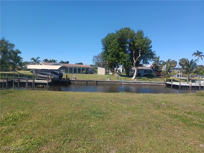 5132 Calusa Ct in Cape Coral, FL - Building Photo - Building Photo