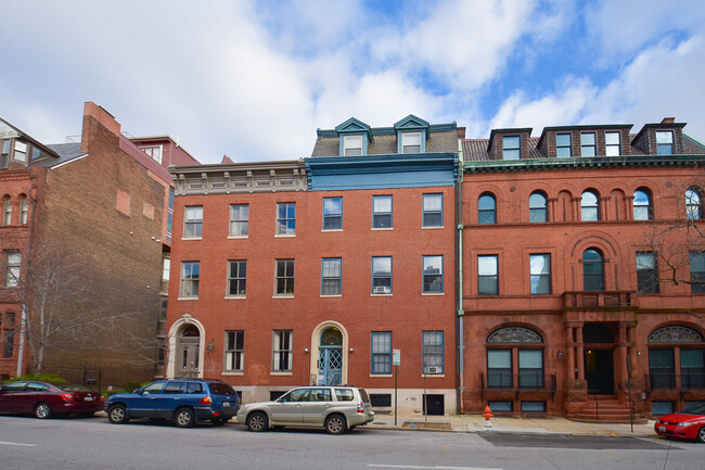 Park Avenue Apartments in Baltimore, MD - Building Photo - Primary Photo