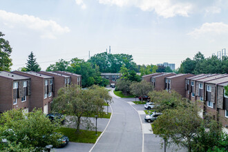 1-76 Windy Golf Way in Toronto, ON - Building Photo - Building Photo