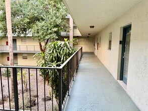 1810 N Lauderdale Ave, Unit 2210 in North Lauderdale, FL - Building Photo - Building Photo