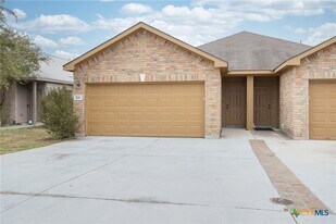 266 Rosalie Dr in New Braunfels, TX - Building Photo