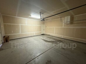 1424 N Oliveto Ct in Visalia, CA - Building Photo - Building Photo