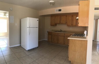 8300 Capitan Cir in El Paso, TX - Building Photo - Building Photo