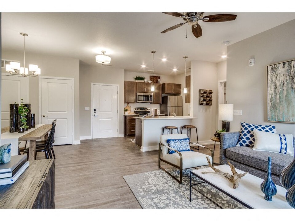 Montgomery Place Apartments in Montgomery, IL - Building Photo