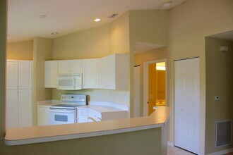 12320 Notting Hill Ln in Bonita Springs, FL - Building Photo - Building Photo