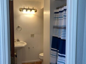 6170 Plymouth Ave in Richmond, CA - Building Photo - Building Photo