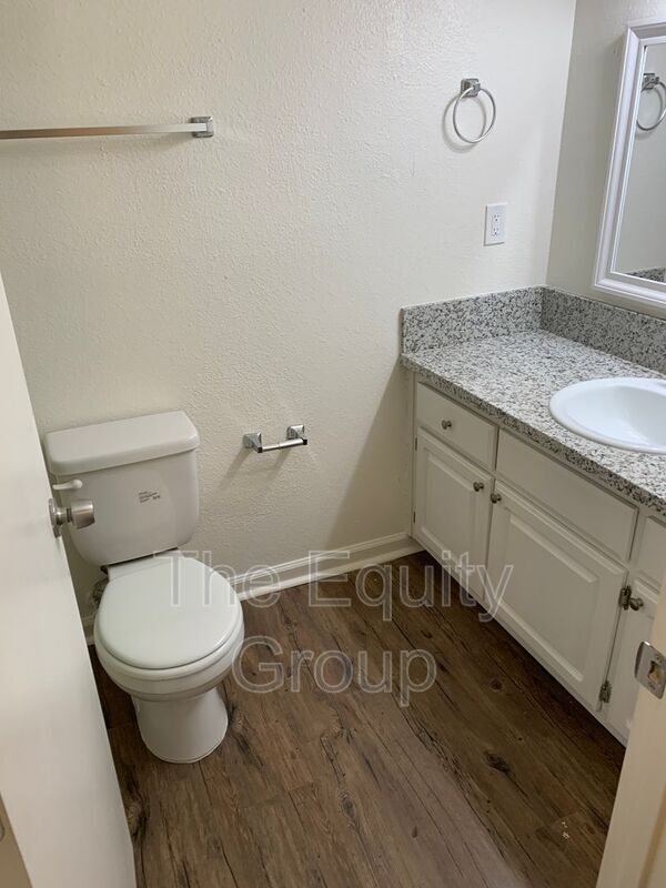3906 W Meadow Ave in Visalia, CA - Building Photo - Building Photo