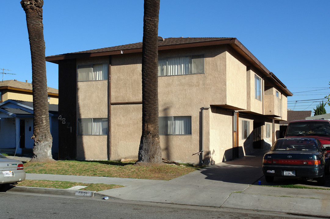 4821 W 117th St in Hawthorne, CA - Building Photo