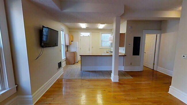 235 E 11th Ave in Columbus, OH - Building Photo - Building Photo