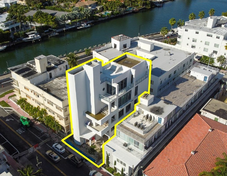 Atlantiqua in Miami Beach, FL - Building Photo