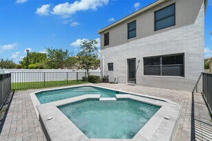 830 NE 191st St in Miami, FL - Building Photo